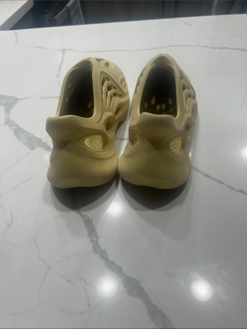 Yeezy lightweight slip